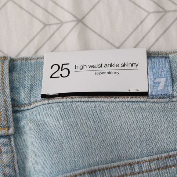 High waist ankle skinny with pink frill strip - NWT - Picture 3 of 6